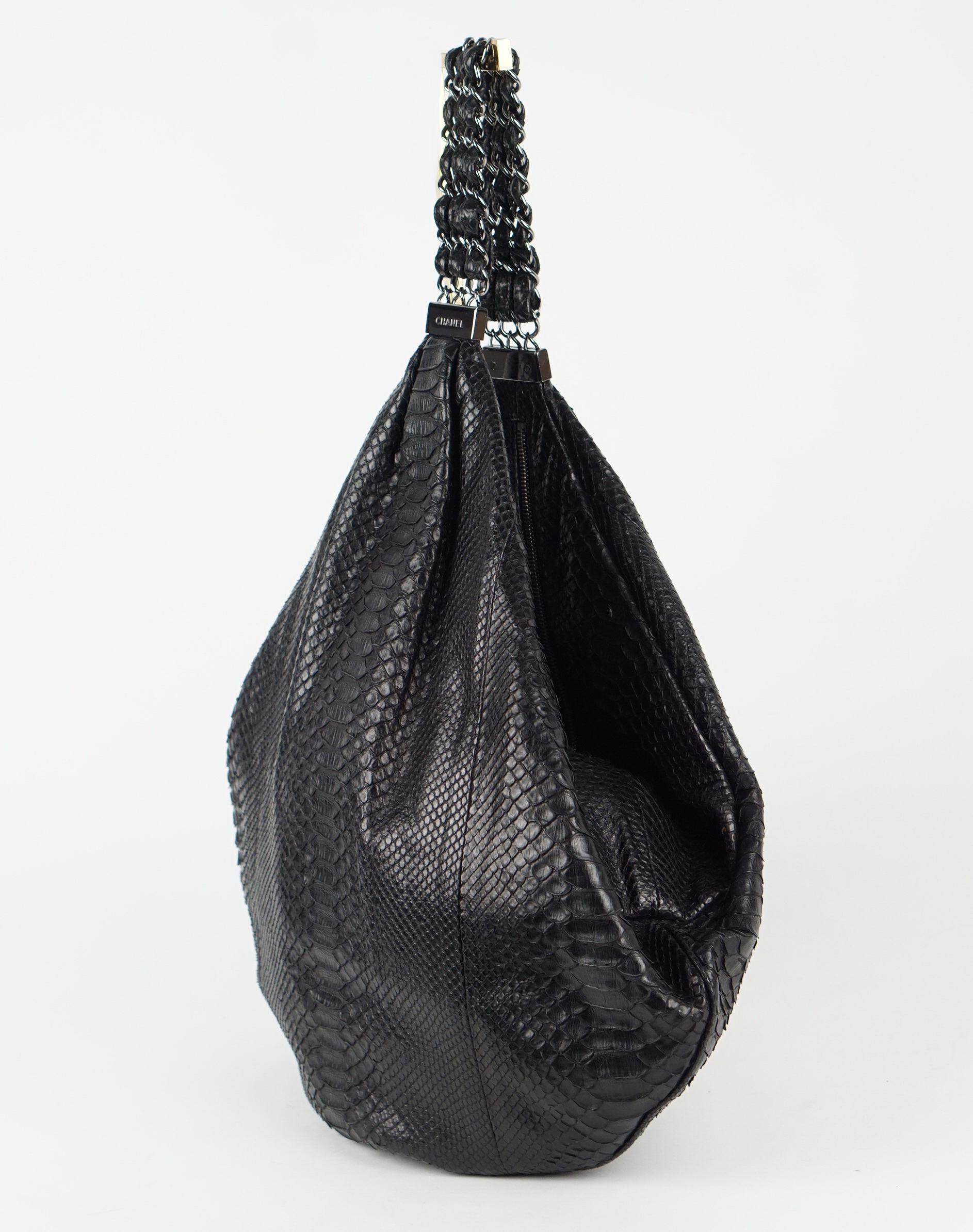 Chain shop hobo bag